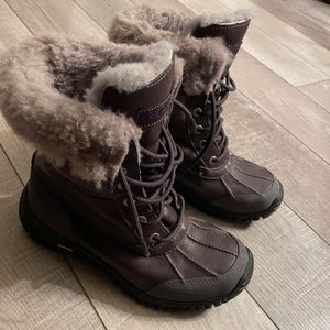 Ugg women’s Adirondack boots size 8